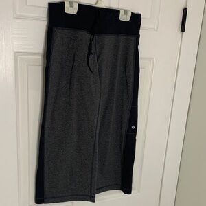 LULULEMON Capri sweats 6